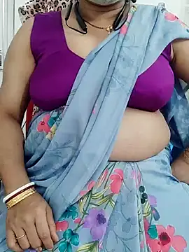 Snapshot of o-radha chatting on February 13, 3:24 pm o-radha online show from February 13, 3:24 pm