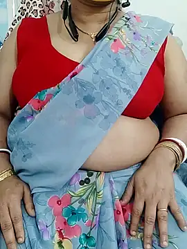 Snapshot of o-radha chatting on February 12, 11:30 pm o-radha online show from February 12, 11:30 pm