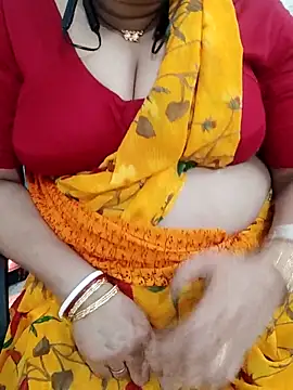 Snapshot of o-radha chatting on February 7, 11:34 pm o-radha online show from February 7, 11:34 pm