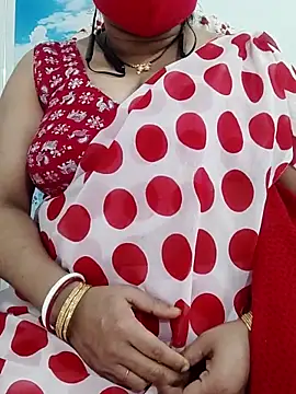 Snapshot of o-radha chatting on February 11, 1:41 pm o-radha online show from February 11, 1:41 pm