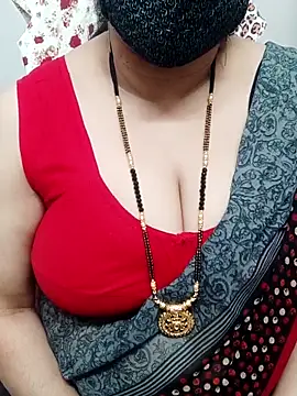 Snapshot of o-radha chatting on February 19, 7:48 pm o-radha online show from February 19, 7:48 pm