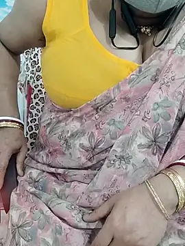 Snapshot of o-radha chatting on February 14, 6:51 pm o-radha online show from February 14, 6:51 pm