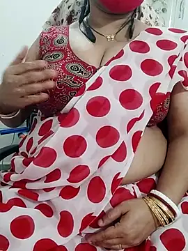 Snapshot of o-radha chatting on February 9, 2:06 am o-radha online show from February 9, 2:06 am