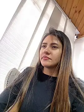 Snapshot of Andrea18_blonde chatting on March 7, 6:22 pm Andrea18 blonde online show from March 7, 6:22 pm