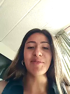 Snapshot of Andrea18_blonde chatting on March 5, 4:02 pm Andrea18 blonde online show from March 5, 4:02 pm