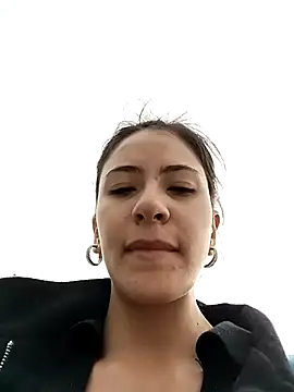 Snapshot of Andrea18_blonde chatting on March 5, 12:55 pm Andrea18 blonde online show from March 5, 12:55 pm