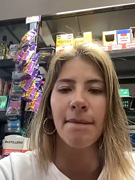 Andrea18 blonde online show from October 27, 11:27 pm