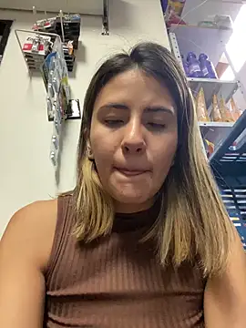 Andrea18 blonde online show from February 18, 12:08 am