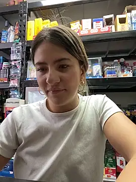 Andrea18 blonde online show from April 9, 2:34 pm