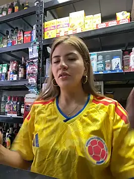 Andrea18 blonde online show from July 3, 4:35 pm