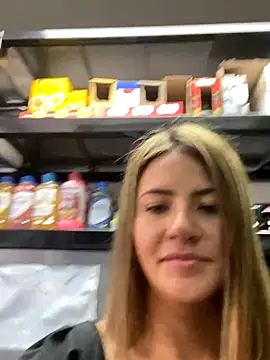 Andrea18 blonde online show from December 2, 2:30 pm