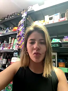 Andrea18 blonde online show from November 3, 3:37 pm