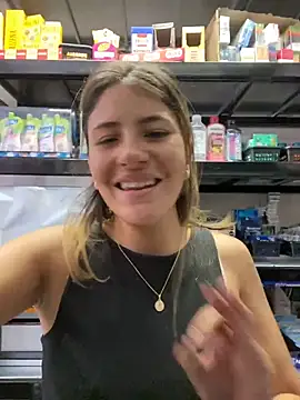 Andrea18 blonde online show from May 4, 5:16 pm