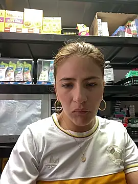 Andrea18 blonde online show from June 17, 3:00 pm