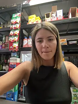 Andrea18 blonde online show from December 19, 9:06 pm