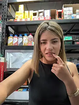 Andrea18 blonde online show from January 7, 5:29 pm