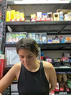 Andrea18 blonde online show from April 10, 4:03 pm