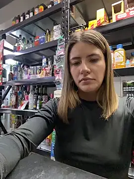 Andrea18 blonde online show from February 23, 4:40 pm