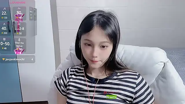 xunian71O online show from February 22, 1:33 am