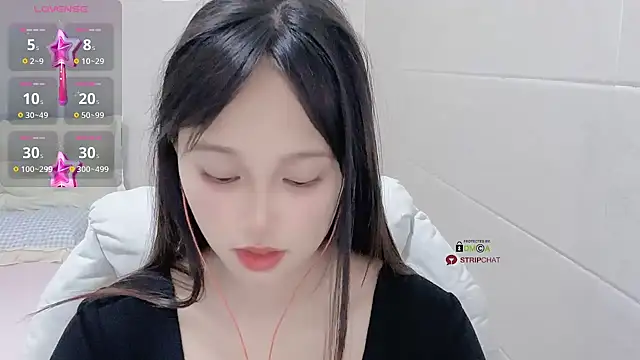 xunian71O online show from March 20, 8:53 am