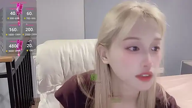 xunian71O online show from October 2, 10:02 pm