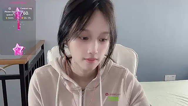 xunian71O online show from February 11, 2:44 am