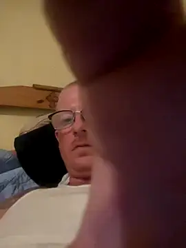 Snapshot of ClimbedCaelum chatting on October 21, 7:30 am ClimbedCaelum online show from October 21, 7:30 am