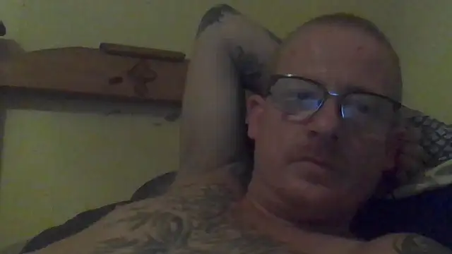 Snapshot of ClimbedCaelum chatting on October 26, 4:46 am ClimbedCaelum online show from October 26, 4:46 am