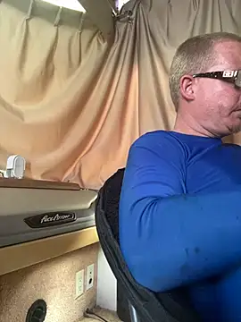 ClimbedCaelum online show from April 3, 8:04 pm