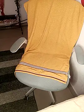 Snapshot of diruba123 chatting on January 18, 8:29 am diruba123 online show from January 18, 8:29 am