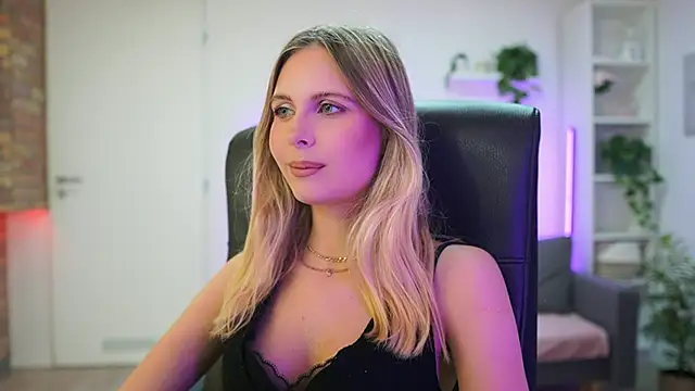 catecrago  online show from February 3, 2:00 pm