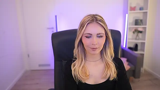 catecrago  online show from April 2, 7:59 am