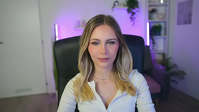 catecrago  online show from February 18, 8:55 am