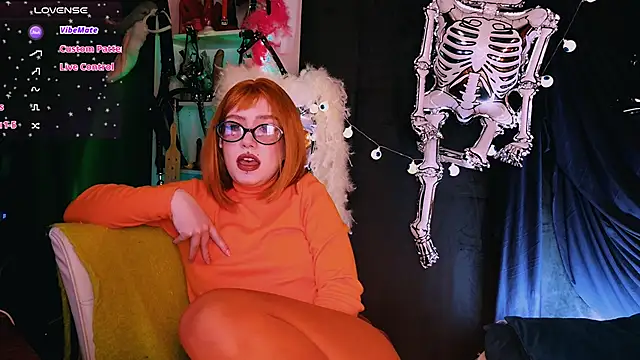 Snapshot of Bibi_Iva chatting on October 24, 4:22 am Bibi Iva online show from October 24, 4:22 am