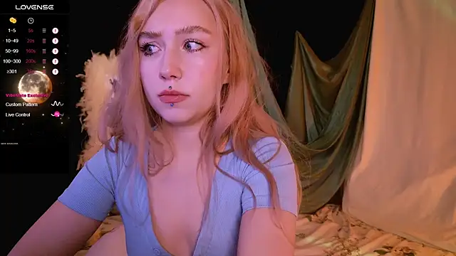 Snapshot of Bibi_Iva chatting on November 13, 7:07 pm Bibi Iva online show from November 13, 7:07 pm