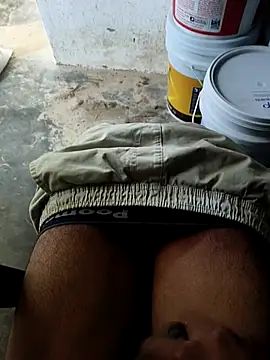 Snapshot of omni_333 chatting on November 16, 9:25 am omni 333 online show from November 16, 9:25 am