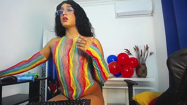 Snapshot of Karla_Dior7 chatting on February 25, 3:31 pm Karla Dior7 online show from February 25, 3:31 pm