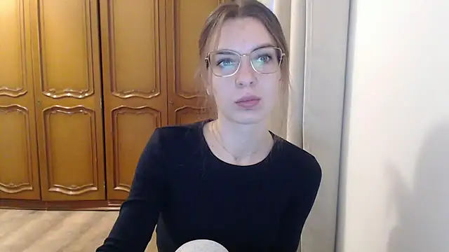 aurora lust online show from November 18, 6:28 am