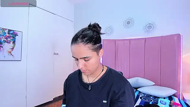 Liiam smith  online show from October 24, 1:21 pm