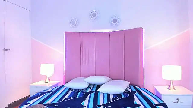 Liiam smith  online show from October 21, 12:37 pm