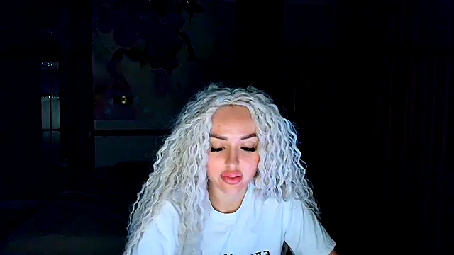 Snapshot of MissisCaty chatting on September 14, 6:30 pm MissisCaty online show from September 14, 6:30 pm