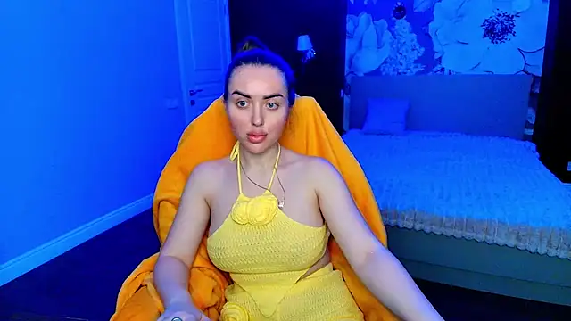 Snapshot of MissisCaty chatting on June 24, 6:17 pm MissisCaty online show from June 24, 6:17 pm