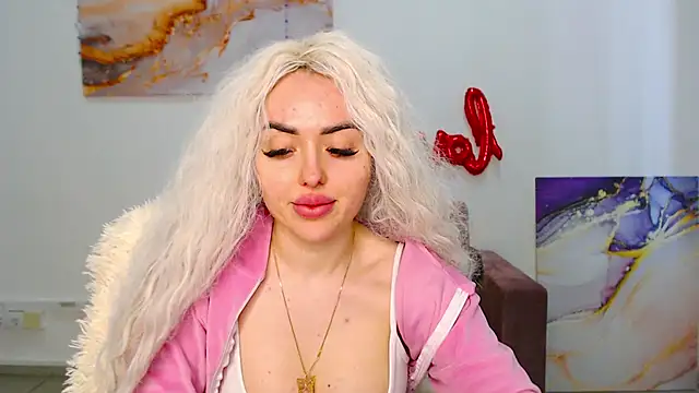 Snapshot of MissisCaty chatting on March 21, 9:45 am MissisCaty online show from March 21, 9:45 am