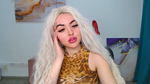 Snapshot of MissisCaty chatting on March 17, 9:44 am MissisCaty online show from March 17, 9:44 am