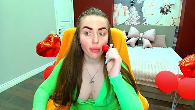 MissisCaty online show from May 27, 6:48 pm