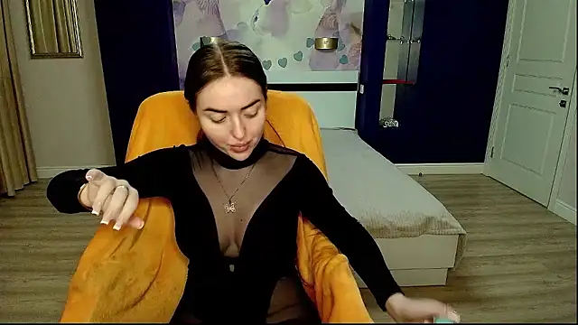 Snapshot of MissisCaty chatting on January 8, 2:39 am MissisCaty online show from January 8, 2:39 am