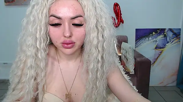 Snapshot of MissisCaty chatting on March 3, 3:43 pm MissisCaty online show from March 3, 3:43 pm