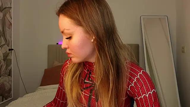 Lora Rosee online show from September 19, 11:47 am