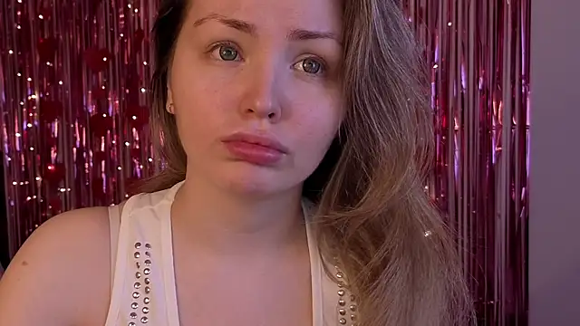 Lora Rosee online show from May 12, 2:12 pm