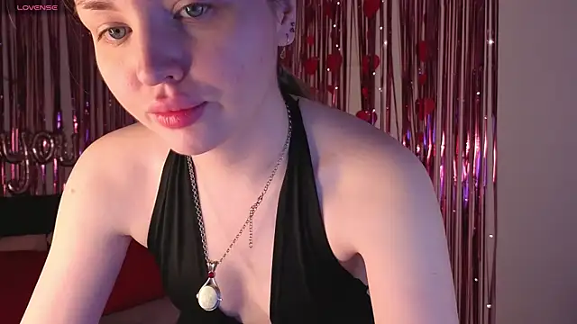 Lora Rosee online show from July 15, 2:24 pm